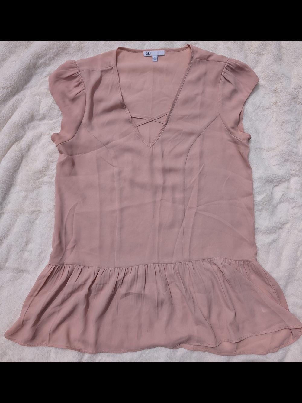 DR 2 Soft Pink V-Neck Low Hem Tunic Women's Size Medium